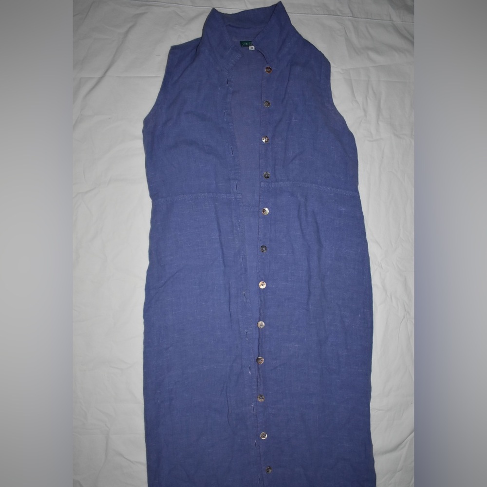 Lee Tracy button dress size medium